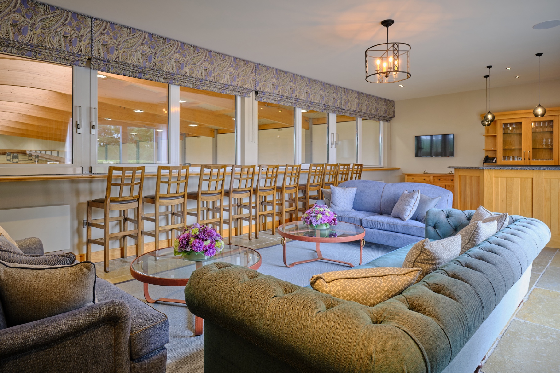The client lounge overlooking the arena